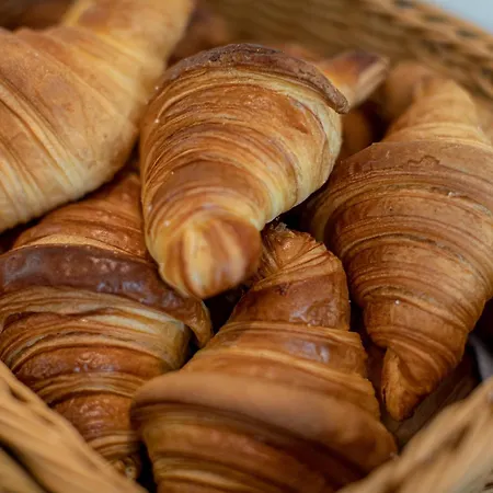 Отель Express - - Plaza Saldanha By Ihg 3*