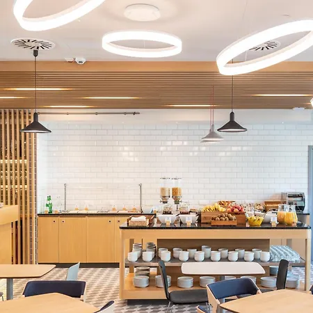 Express - - Plaza Saldanha By Ihg 3*