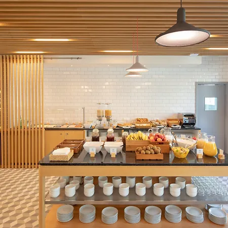 Express - - Plaza Saldanha By Ihg فندق 3*