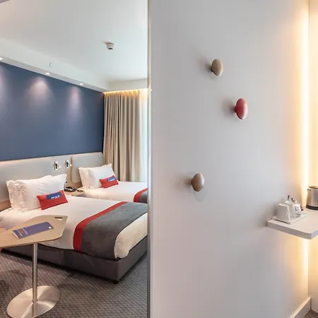 فندق Express - - Plaza Saldanha By Ihg 3*